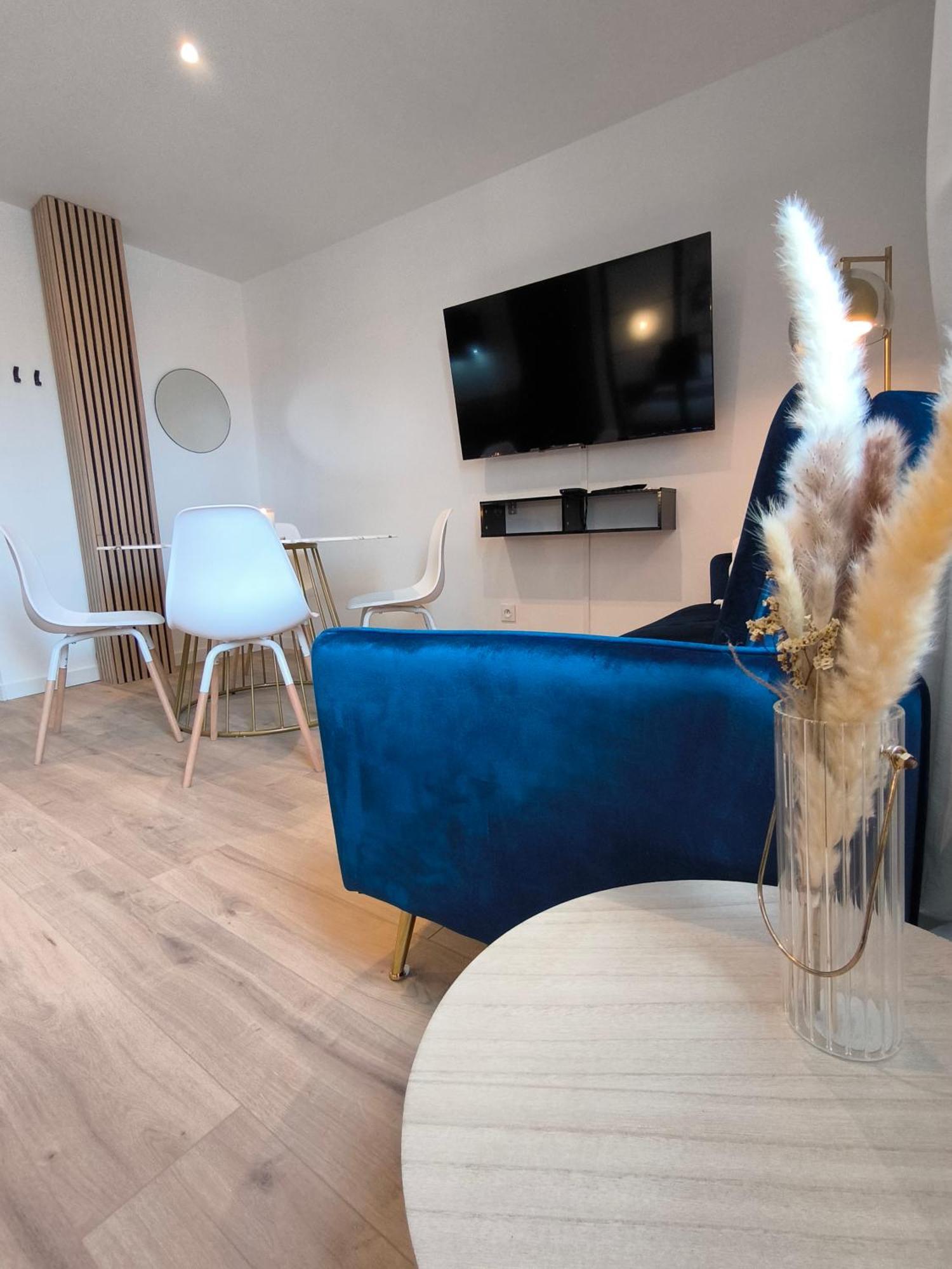 Apartamento Sublime T2 En Plein Centre Climatise Montélimar Exterior foto